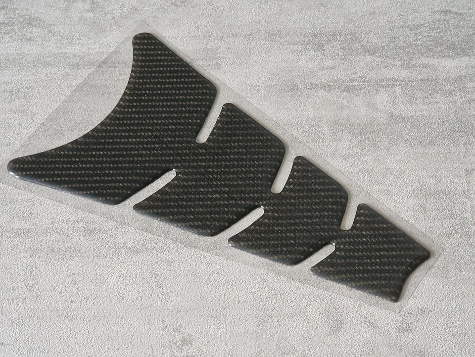 Real Carbon Fibre Twill Tank Pad for HONDA Motorcycles - Image 3 of 4