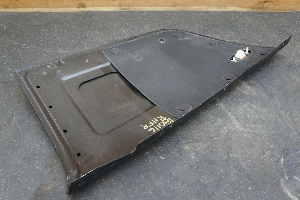 Front Right Side Fender Lower Engine Panel 04874316 OEM Plymouth Prowler 1997-02 Foto 4 de 4