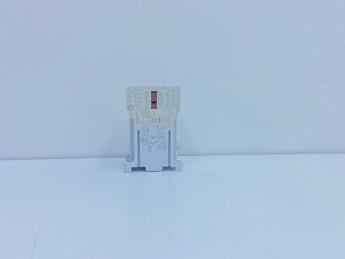 Lot of 20Nos X General Electric MC1C310ATD 3-pole, 9 AMP contactor , AZ-24+ - Picture 10 of 11