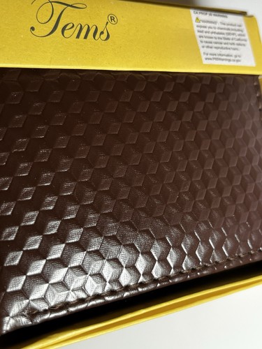 Tems Collection Bi-Fold 3D Men's Handcrafted Brown Wallet - Picture 3 of 5
