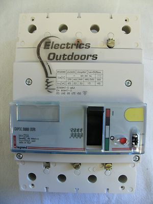 LEGRAND 25 AMP 50kA VIERPOLIG MCCB DPX 250 ER 252 51