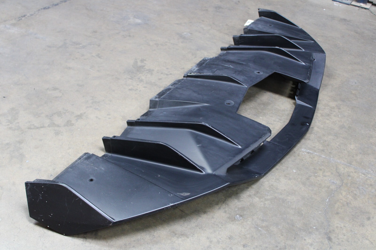 Lamborghini Aventador, Rear Valance, Scratches Used, P/N 470807539B