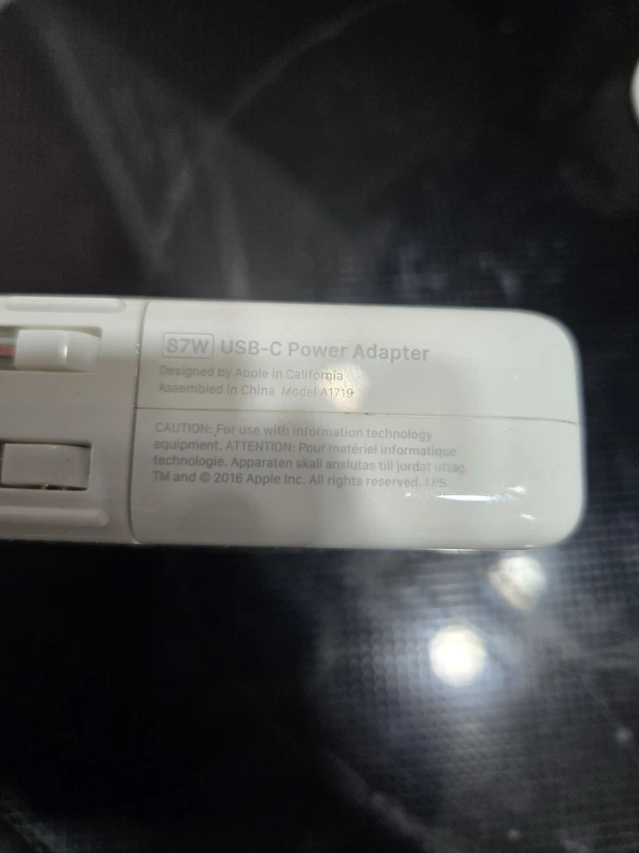 Lot Of 10 × Genuine 87W USB/Type-C Charger For Apple Macbook Pro With Cable - Image 2 of 4