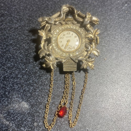 Broche