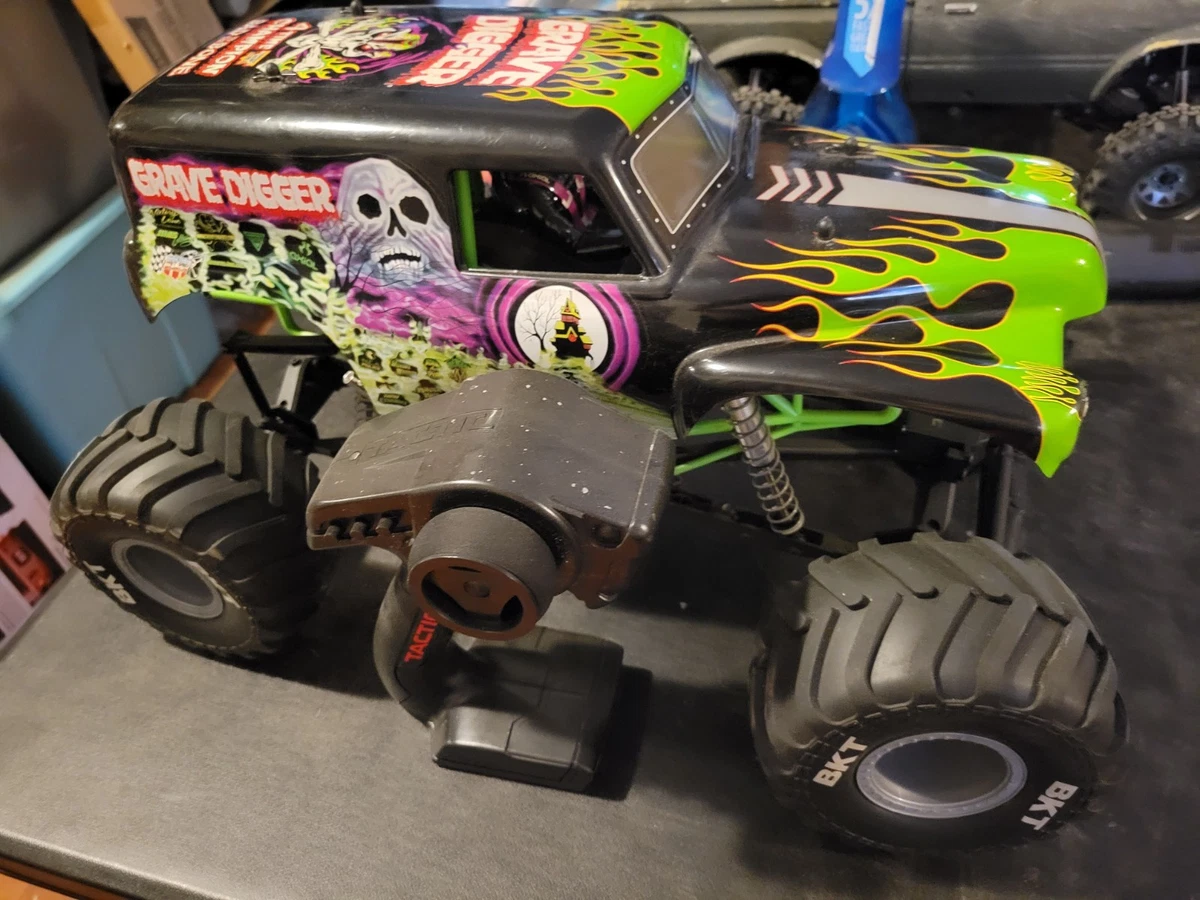 Axial 1:10 Scale Hobby RC Car, Truck & Motorcycle Monster Trucks