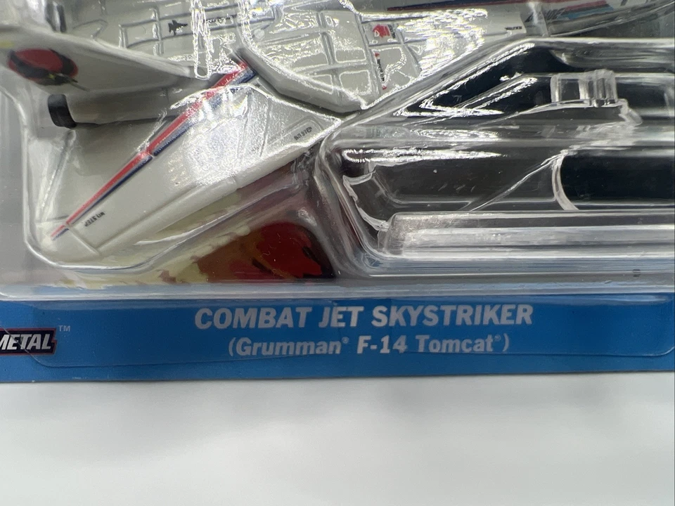 Hot Wheels Premium Pop Culture G.I. 2025 JOE Combat Jet Sky Striker F-14 Tomcat Foto 2 de 4