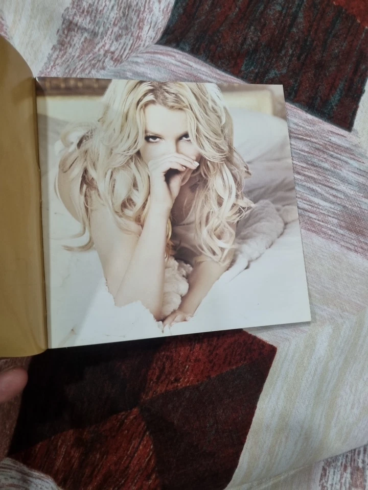 Britney Spears Femme Fatale INDIA IMPORT CD SLIPCASE 2011 SONY MUSIC - Image 4 of 4