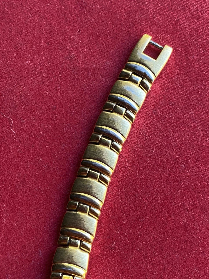 Женские винтажные золотые часы SERGIO VALENTE с подлинным бриллиантом - Изображение 3 из 4