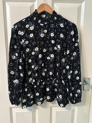Women s Gallery All Over Print Floral Flowers Longsleeve Top (Size 16)