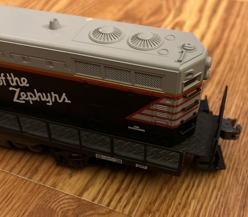 Lionel 6-18569 Chicago Burlington & Quincy GP-9 Diesel w/TMCC Railsounds LN - Picture 8 of 12