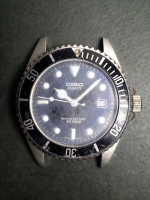 CASIO ダイバーズウォッチ MTD-1043 Clean Vintage Casio Mtd-1043 Submariner 100m Quartz Diver Watch