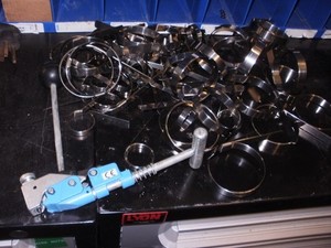 band-it punch tool t30069 for 3/8& 5/8 wide center punch style camps