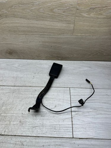 Volkswagen Golf V 2005 Gurtschloss vorne 1K4857756F OLO31272