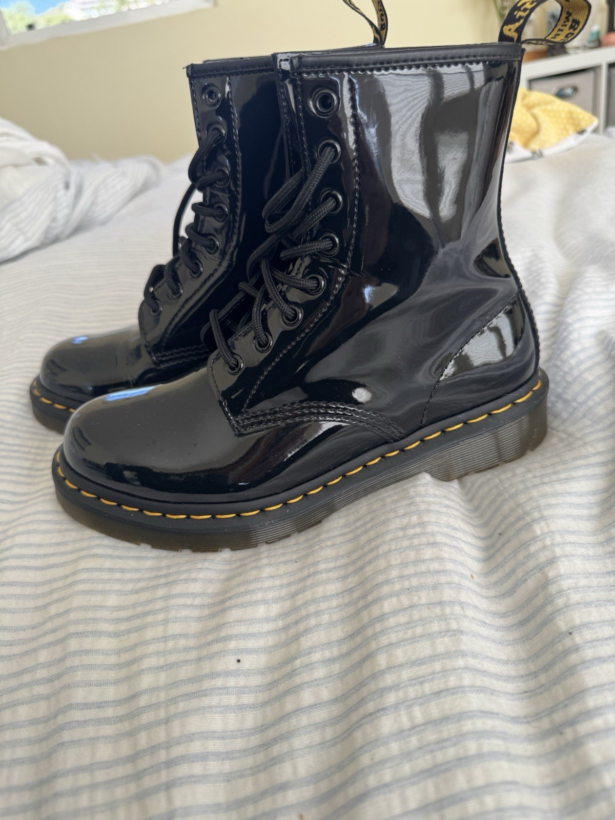 Dr. Doc Martens 1460 Women's Boot, Size 8 - Black Patent Lamper Leather Shiny