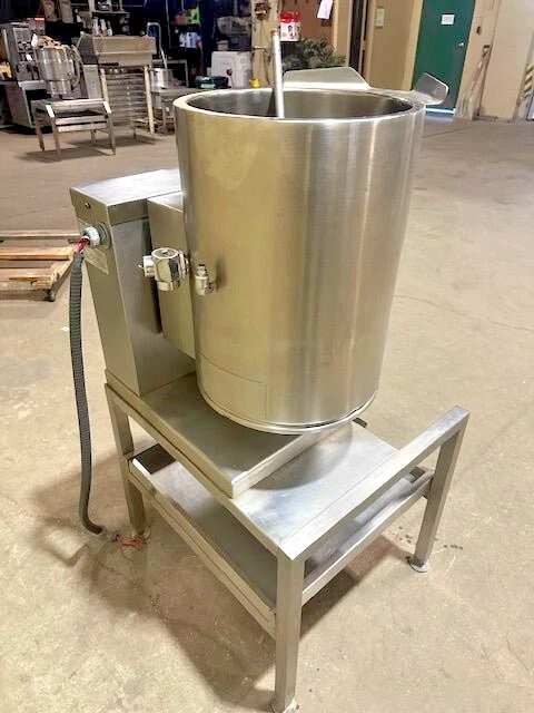 ESTACIÓN DE HERVIDOR DE AGUA CON CHAQUETA DE VAPOR SOUTHBEND/CROWN ELÉCTRICO PH3 INCLINACIÓN MANUAL 5 GAL Foto 4 de 4