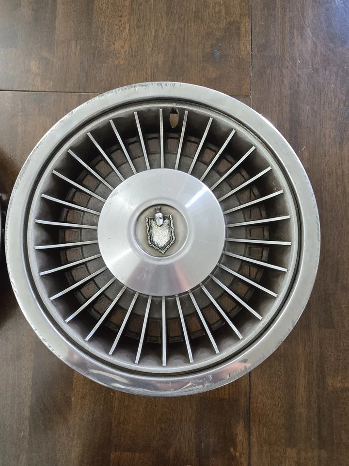 1978 1979 19801981 Chevy Monte Carlo Hub Caps Wheel Covers hubcap Chevrolet gm - Изображение 2 из 4