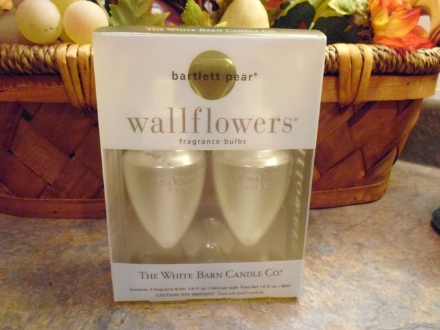 Bbw Bath Body Works Wallflowers The White Barn Candle Bartlett
