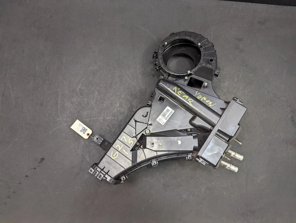 Carcasa del soplador de calefacción de aire acondicionado auxiliar 2019 GMC Yukon XL 23101672 2017 2018 2020 Foto 2 de 4