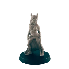 Demonkin Female Courtesan - Everyday Folk - Minis - EC3D - - Dungeons & Dragons 