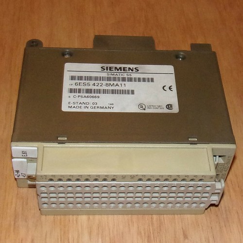 Siemens SIMATIC S5 Digital Input Module 6ES5 422-8MA11 Version 03 - Picture 2 of 3