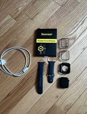 Apple Watch Series 8 GPS [45]mm [Black] Aluminum - Scratched Screen - Bundle