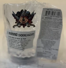 DCL Pirates Night Mickey Mouse Pirates Skull Light-up Tumbler Cup. Brand New