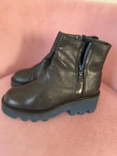 Women Vic Matie Boots Navy 37