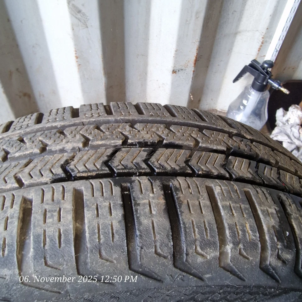 Allwetterreifen FORD fiesta Mk 4 Baujahr  2001 165/65 R14 - Bild 4 von 4