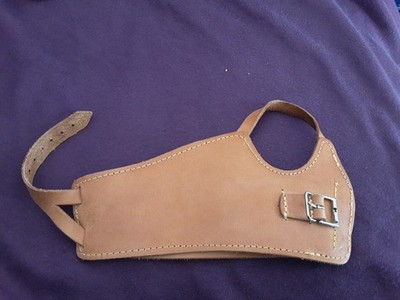 Handgelenkriemen Links  18cm, Daumenschlaufe, miit Leder Gefüttert