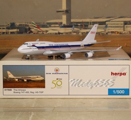 Herpa Wings Thai "50th Anniversary" B747-400 (NG) "RARE" 1/500 - Picture 2 of 5