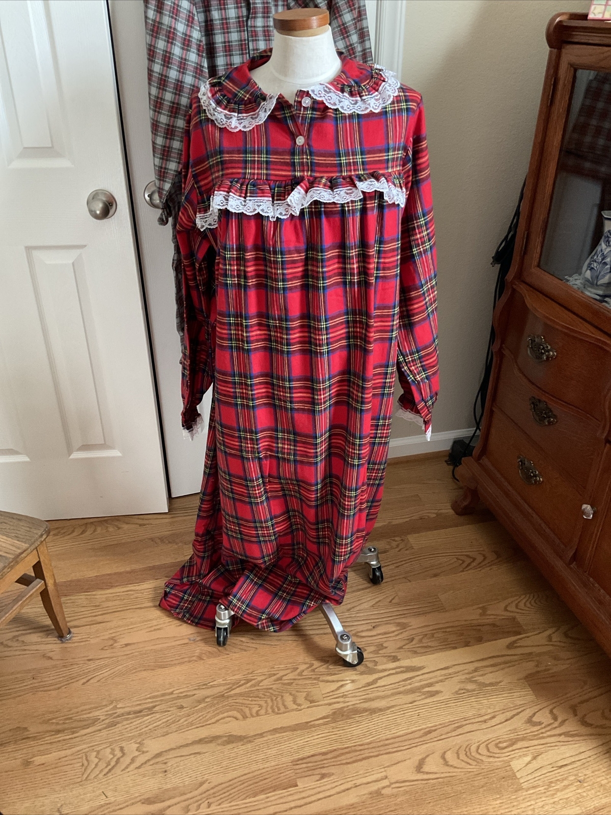 The Vermont Country Store Women’s Medium Tall Flannel Gown eBay