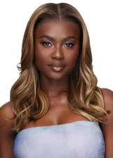 Outre Fully Hand-tied Wig - Loose Body Wave 18"