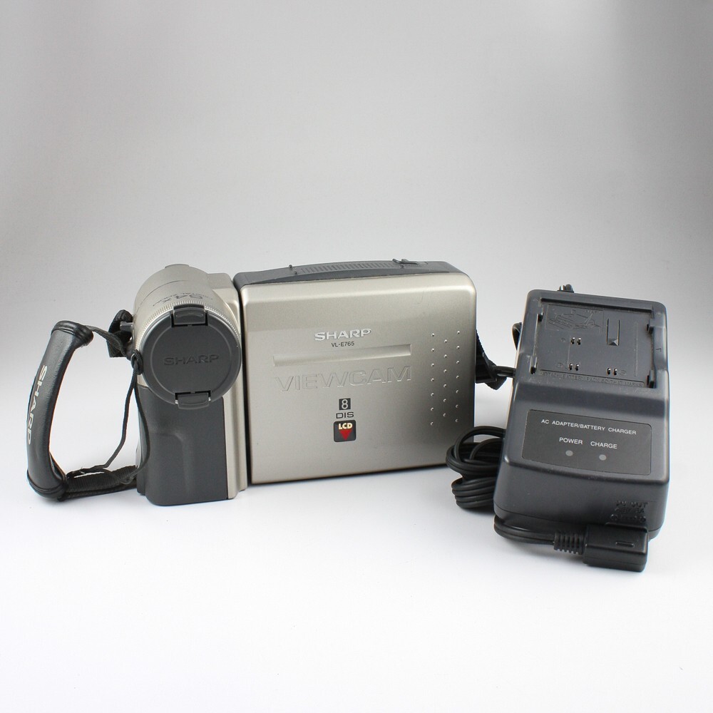 Sharp Viewcam VL-E765 8 DIS Video 8 Camcorder - No Battery w