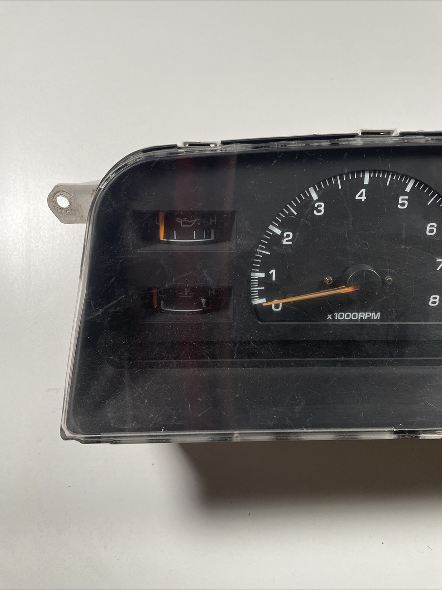 ツネ 89-95 Toyota Pickup 4RUNNER Speedometer Instrument PANEL