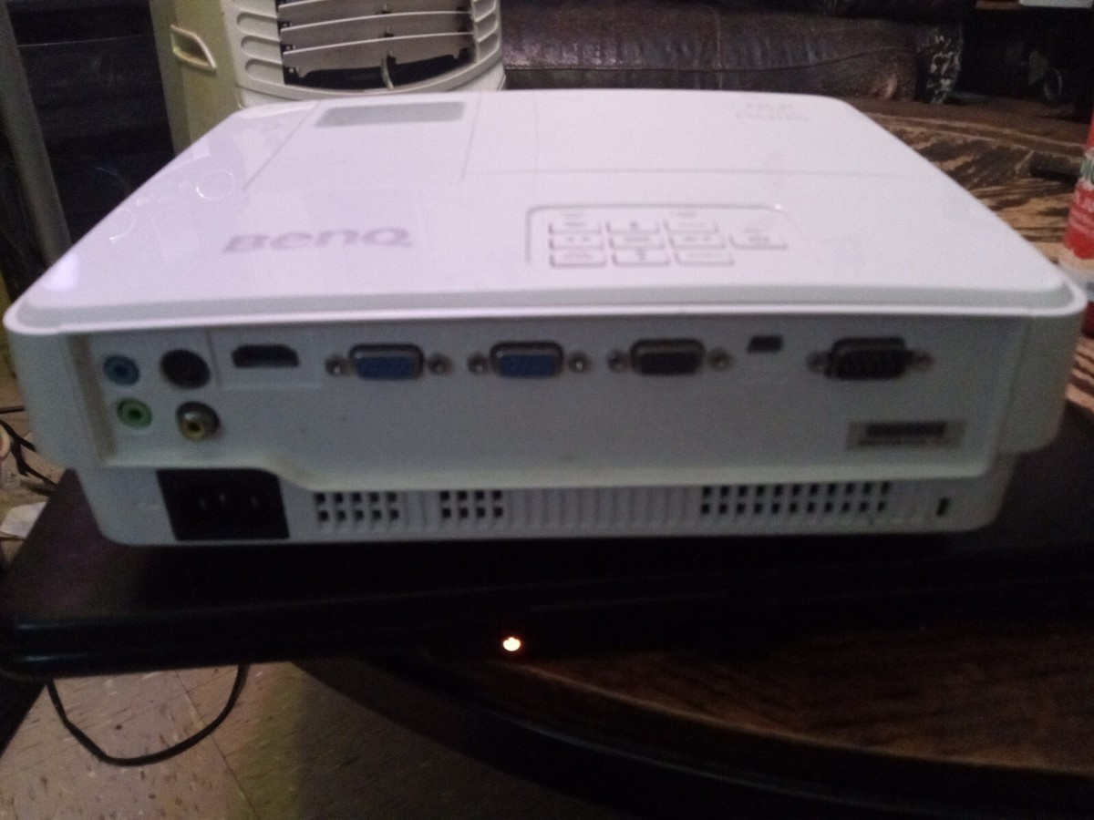 BenQ MS524 DLP Projector Portable 3200 ANSI Lumens 3D Ready