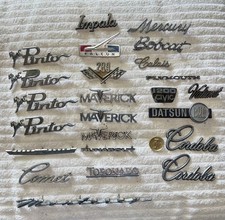 Lot 25 Car Emblems-pinto Maverick Comet 289-cordoba- Bobcat Datsun Others Lot 25 Car Emblems-pinto Maverick Comet 289-cordoba- Bobcat Datsun Others