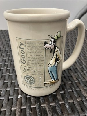 Walt Disney World 1997 Goofy  The Original Goofy Guy   3D Two Sided 16oz NOS