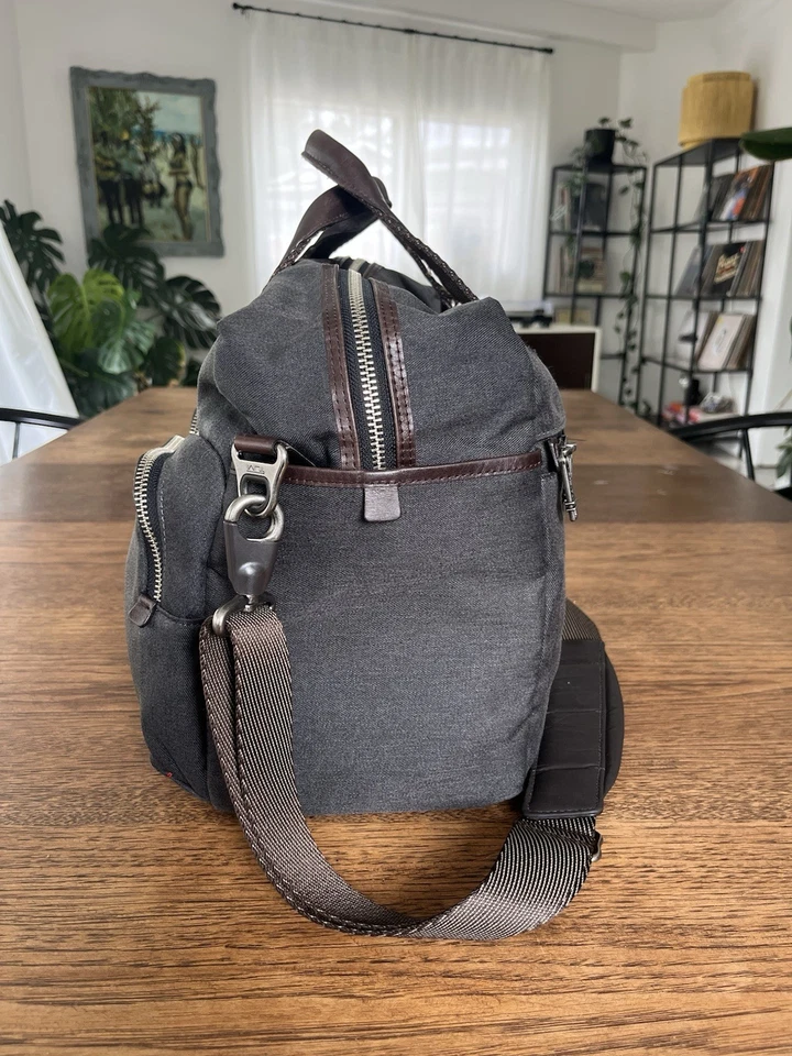 Bolso esencial TUMI Alpha Bravo Everett unisex 22340ATH2 Foto 3 de 4