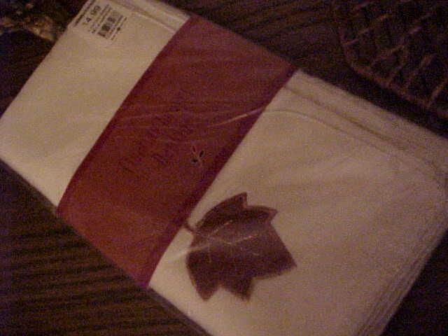 Linens-n-Things Floating Leaves NAPKINS Cloth Set of 4 NEW IN PKG Cream Brown