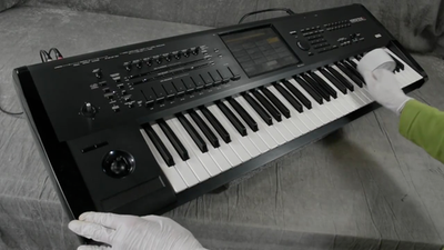 Korg Kronos X 61-Key Music Workstation Synthesizer in Very Good