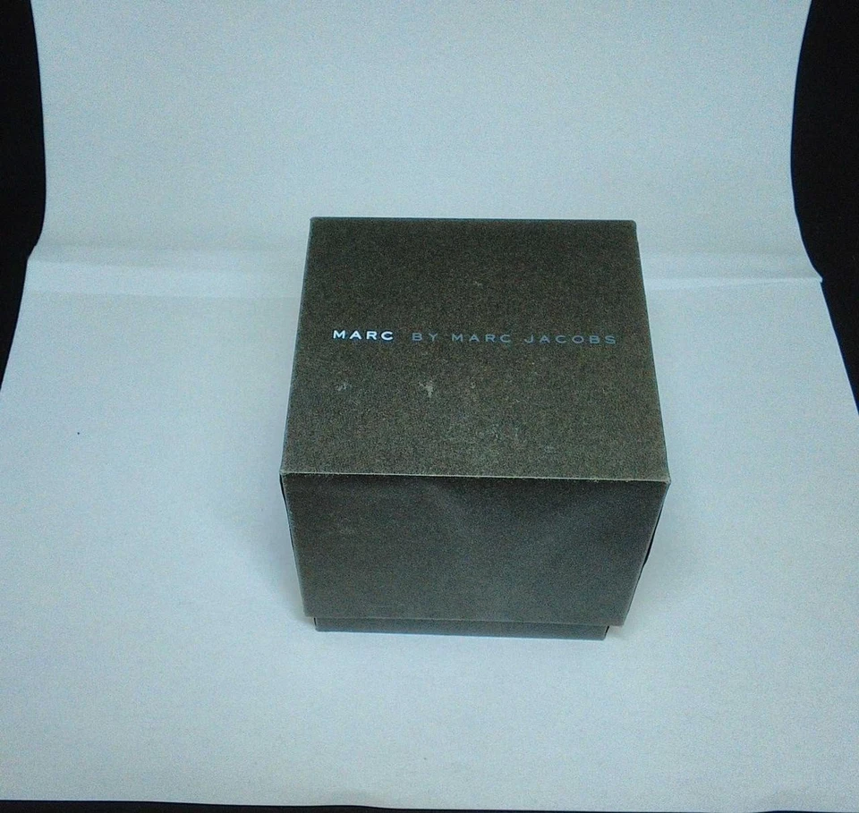 MARC JACOBS MBM5025 - Photo 3/3