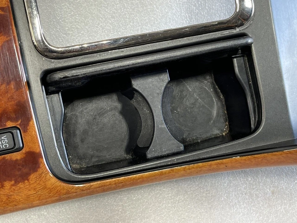 2001 2002 2003 2004 2005 LEXUS GS300 GS430 BISEL DE CAMBIO CONSOLA MOLDURA PORTAVASOS Foto 3 de 4