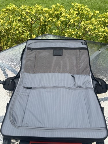 Borsa indumenti Tumi Alpha 2 trasporto 4 ruote spinner nera vendita al dettaglio $950 usata in ottime condizioni come nuova - Foto 13 di 16