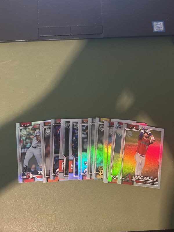 2026 Topps Series 2 Lot Of Chrome Rainbow Cards 17 Total! No Duplicates-Rookies