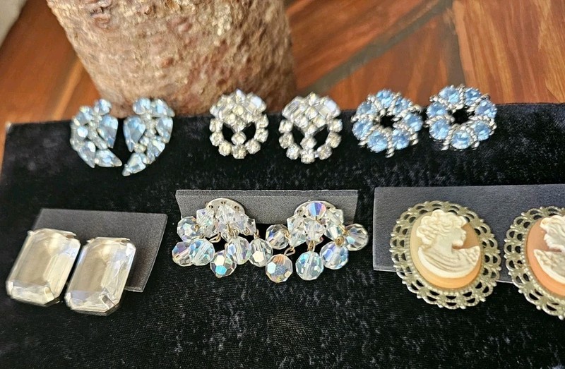 Vtg Lot Of 6  Clip On Earrings Rhinestones Lt Blue Clear Faux Cameo Silver Tone 