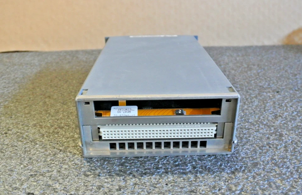 DEC COMPAQ DS-RZ1FB-VW 36GB 7200RPM IN SBB HDD - Image 3 of 4