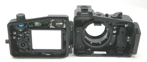 Alloggiamento Nauticam UW NA-RX100 per fotocamere compatte Sony RX100. Usato e buono. Vedi. - Foto 3 di 9