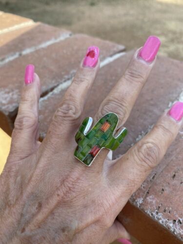 Bague Saguaro incrustée à la main en argent sterling turquoise et épineux - Photo 1/11
