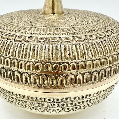Rajasthani Mogul dekorative Messing Deckel Betel Gewürz Pandan Dose - Bild 5 von 15