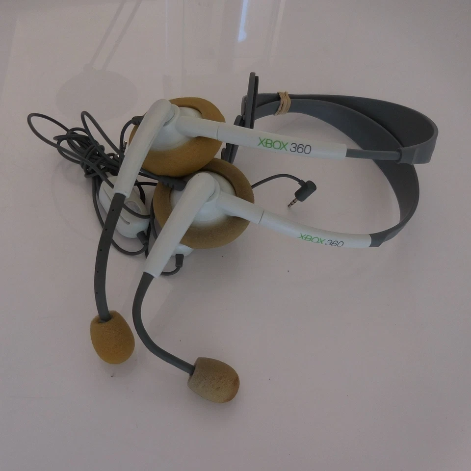 2 Helmets Auditeur Speaker Xbox 360 Microsoft Vintage Design - Image 4 of 4